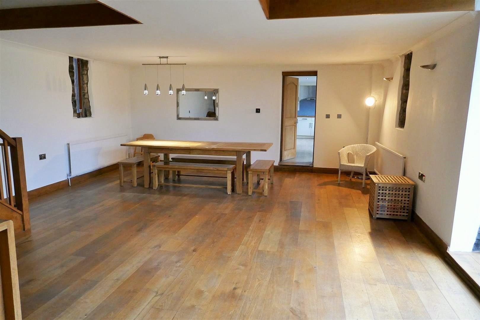 ANOTHER ROOM ASPECT